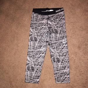 Nike Pro Capri Leggings